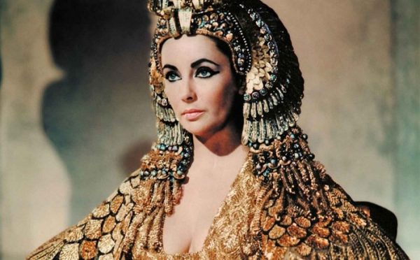 7 nguyên liệu làm đẹp từ thời Nữ hoàng Cleopatra vẫn còn nguyên giá trị